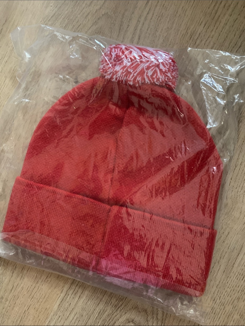 NWT Mariah Carey Red Pom Winter Beanie with Butterfly Knit - Picture 2 of 2